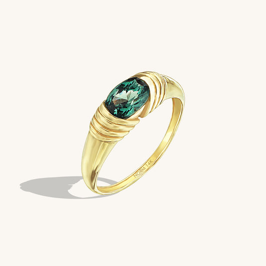 Majestic Alexandrite Ring in Gold