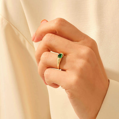 Majestic Moss Agate Ring in Gold