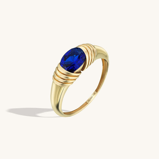 Majestic Sapphire Ring in Gold