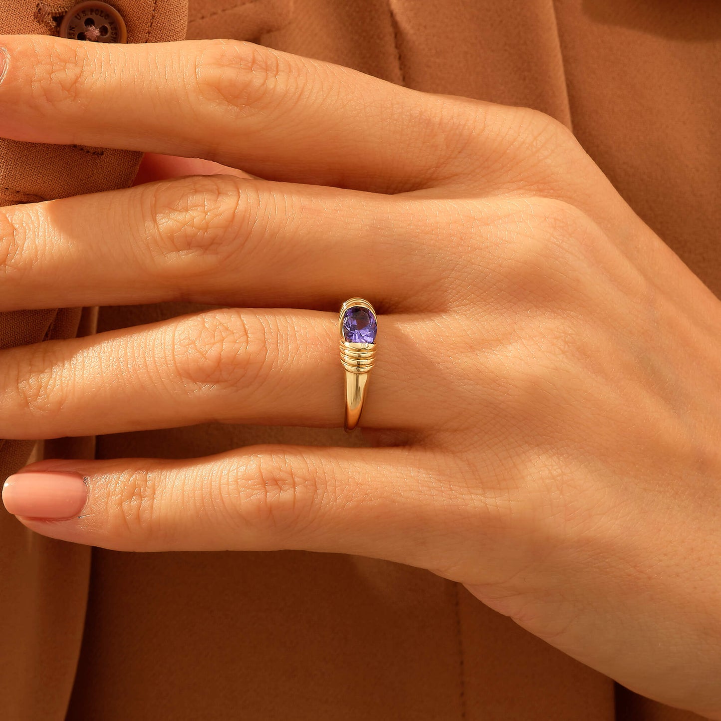 Majestic Tanzanite Ring in Gold