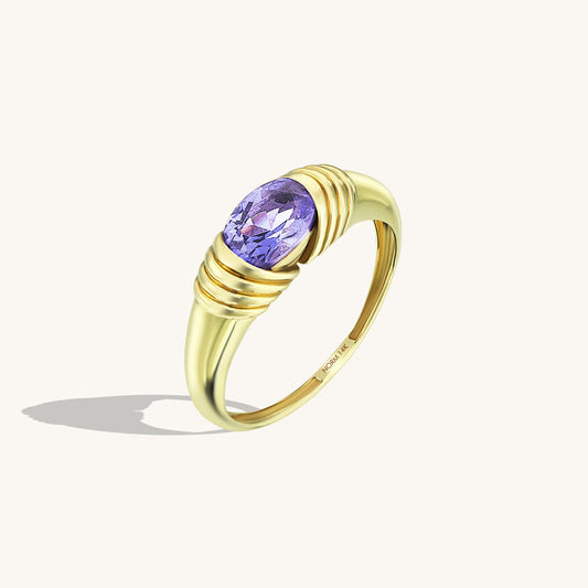 Majestic Tanzanite Ring in Gold