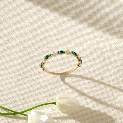 Emerald Marquise Band Ring in Gold