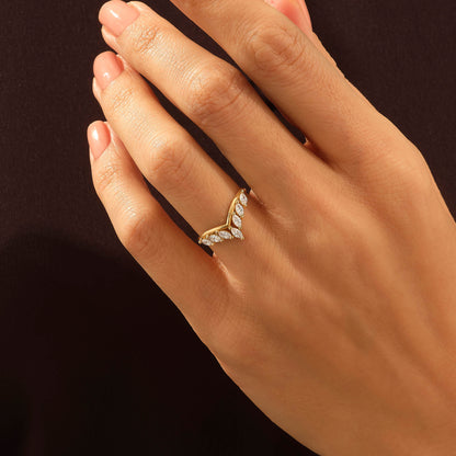 Marquise Curve Ring in Gold