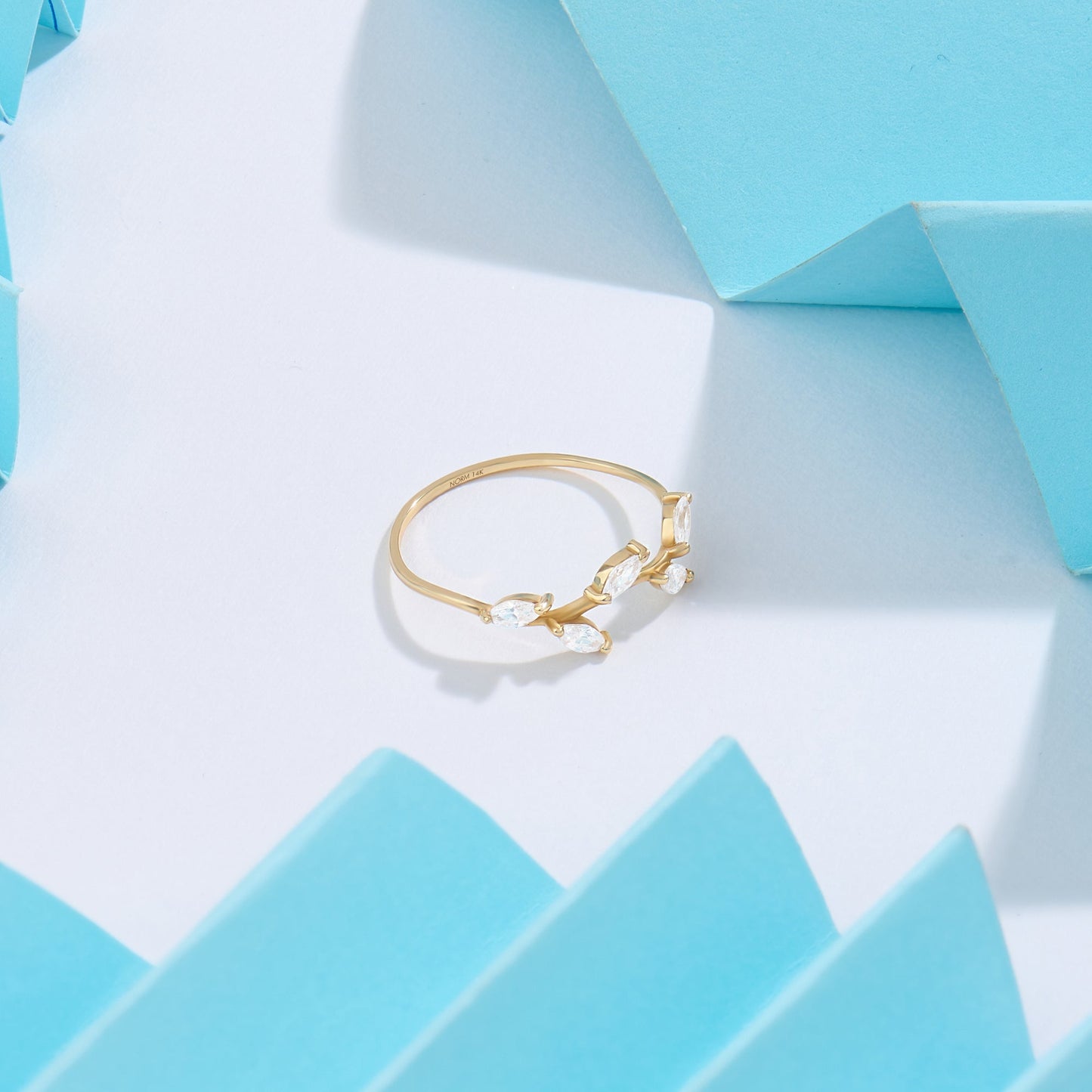 Marquise Diamond Leaf Ring in Gold