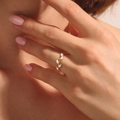 Marquise Diamond Leaf Ring in Gold