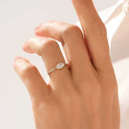 Marquise East West Ring in Gold