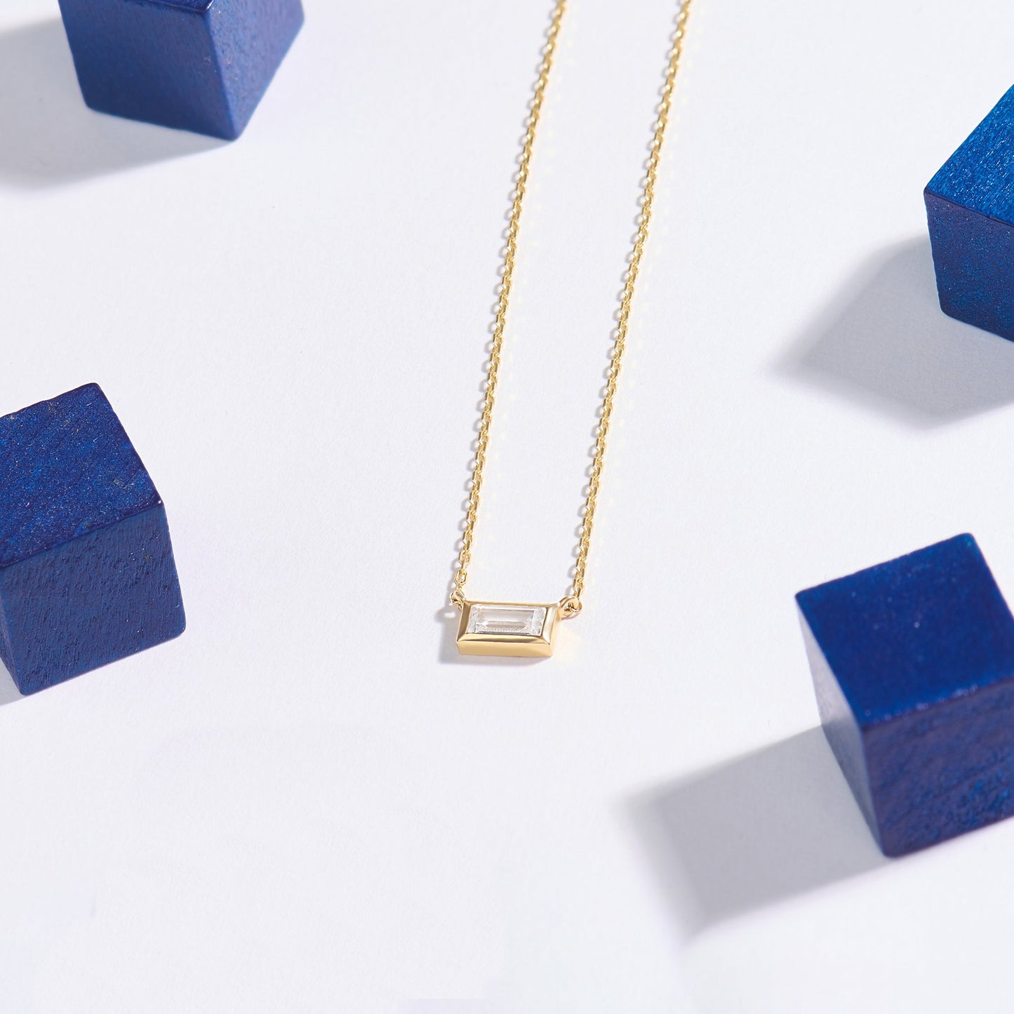 Minimal Baguette Necklace in Gold