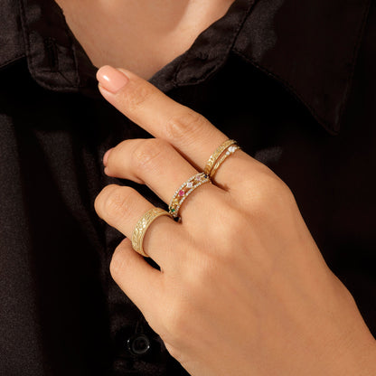 Diamond Minimal Twisted Solitaire Ring in Gold