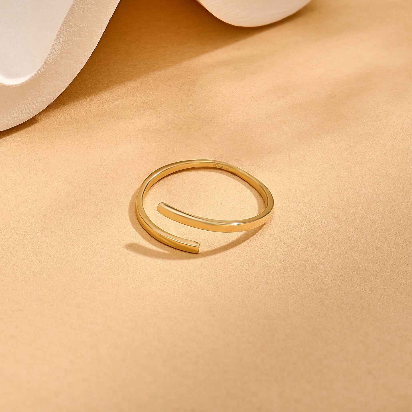 Minimalist Bypass Ring in Gold