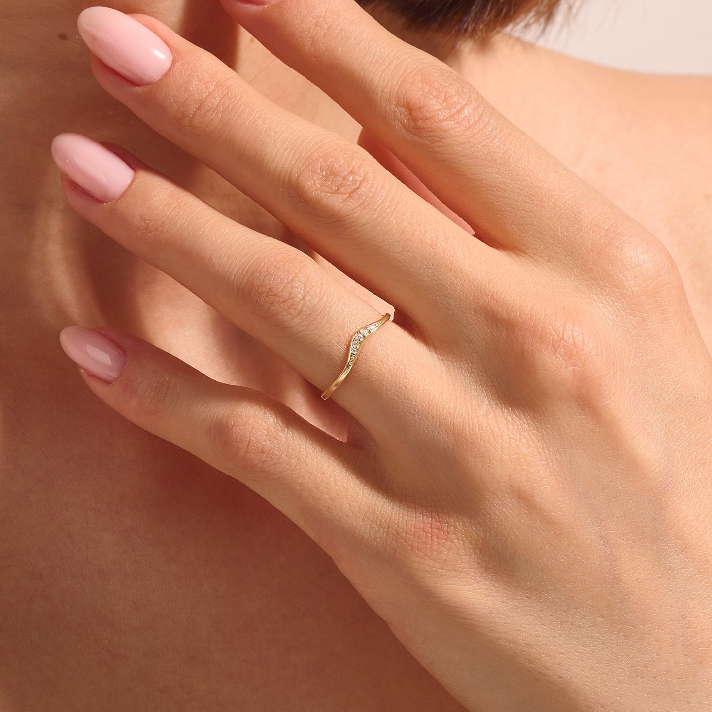 Minimalist Diamond Curved Stacking Ring in Gold