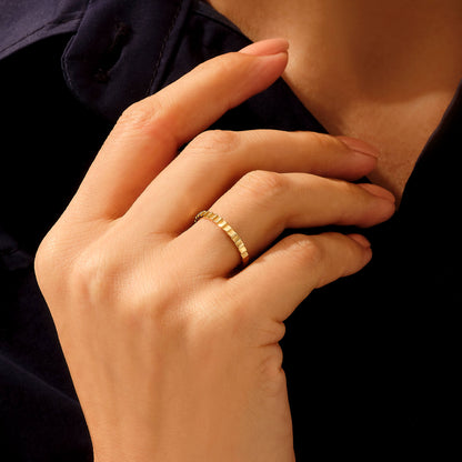 Minimalist Infinity Ring in Gold