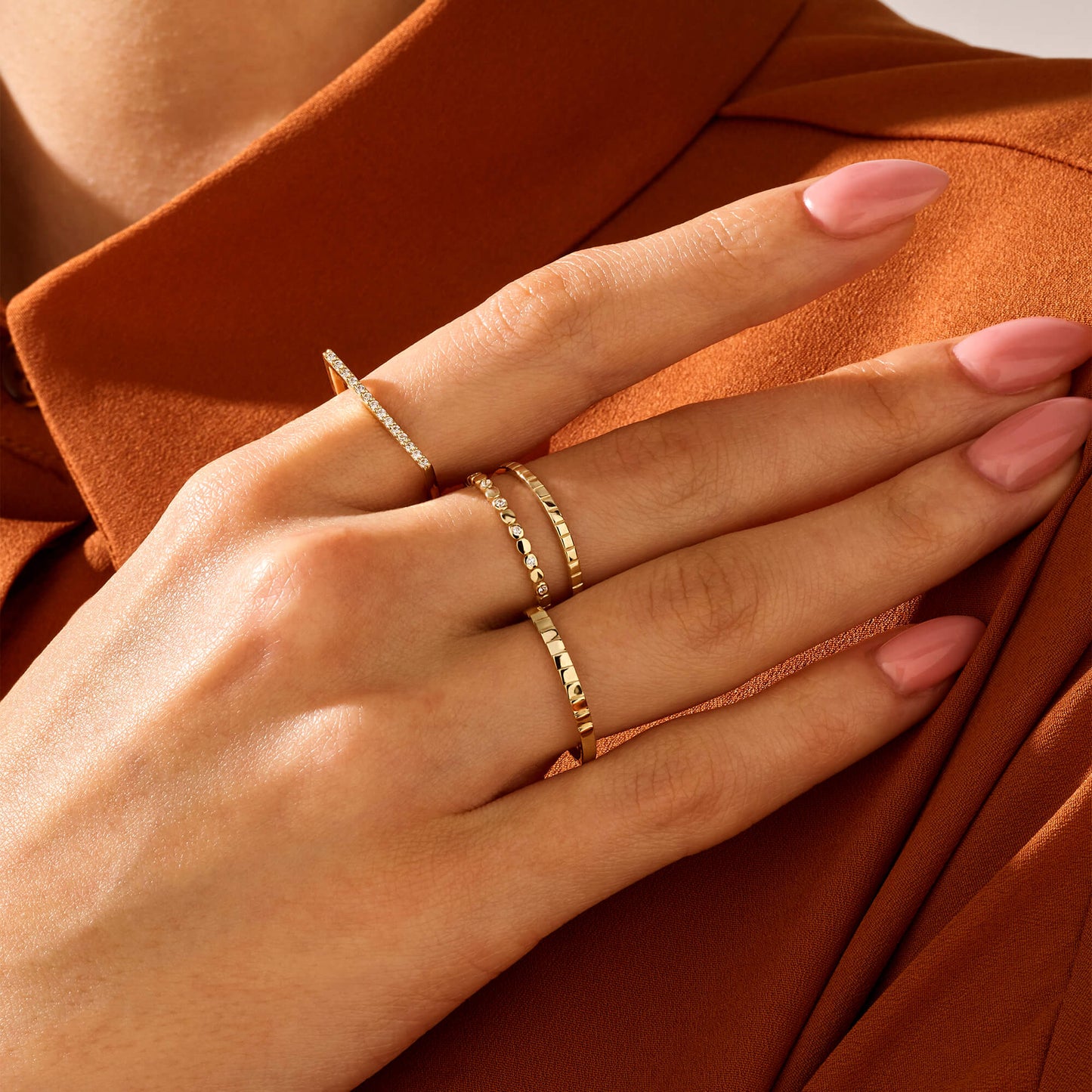 Minimalist Infinity Ring in Gold