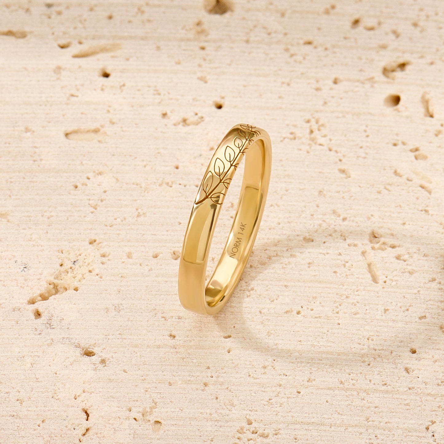 Minimalist Leaf Band Ring in Gold