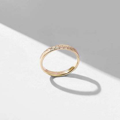 Minimalist Leaf Band Ring in Gold