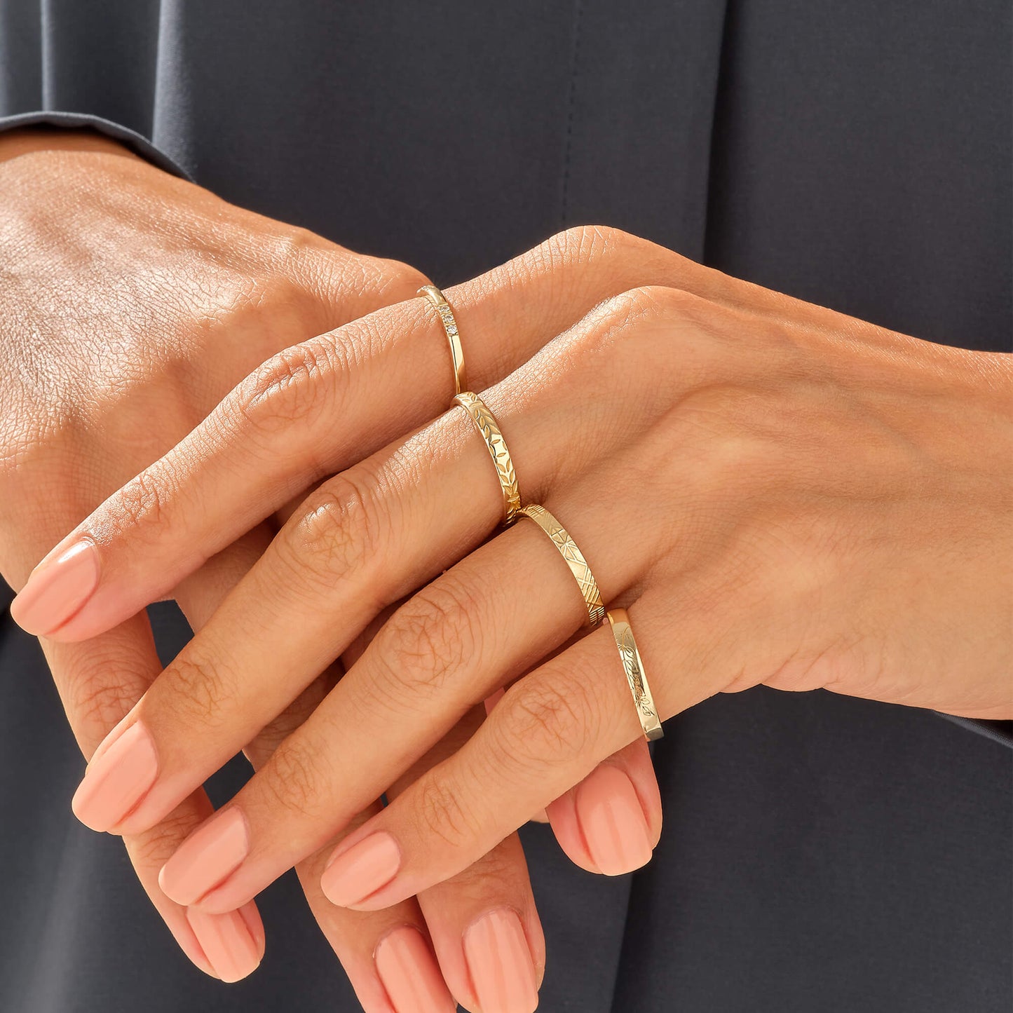 Minimalist Leaf Band Ring in Gold