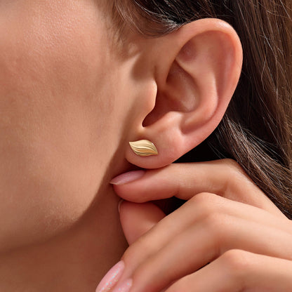 Minimalist Leaf Stud Earrings - Gold Vermeil
