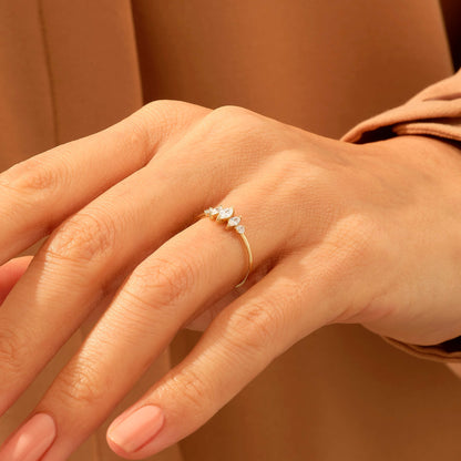 Minimalist Marquise Ring in Gold