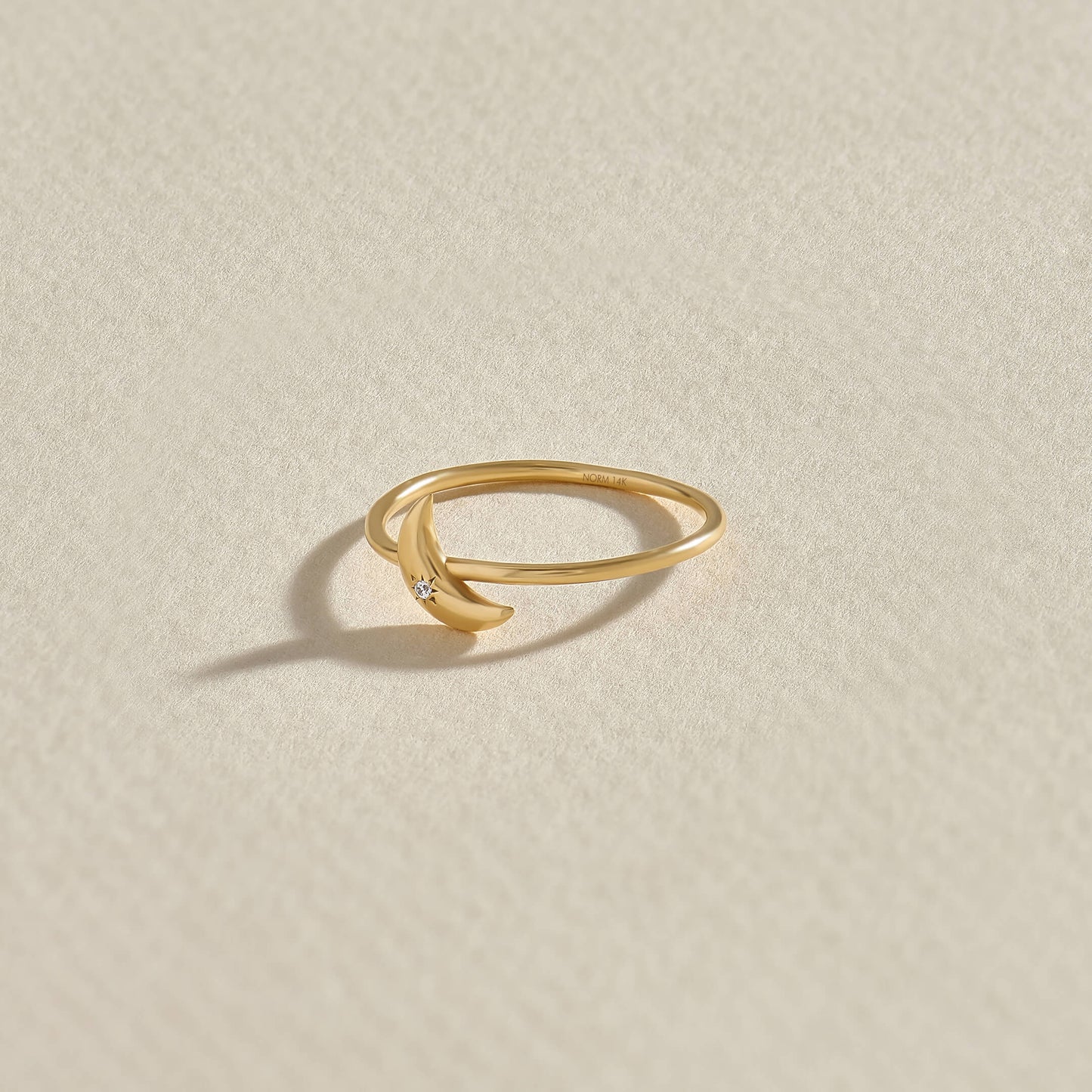 Moon Ring in Gold