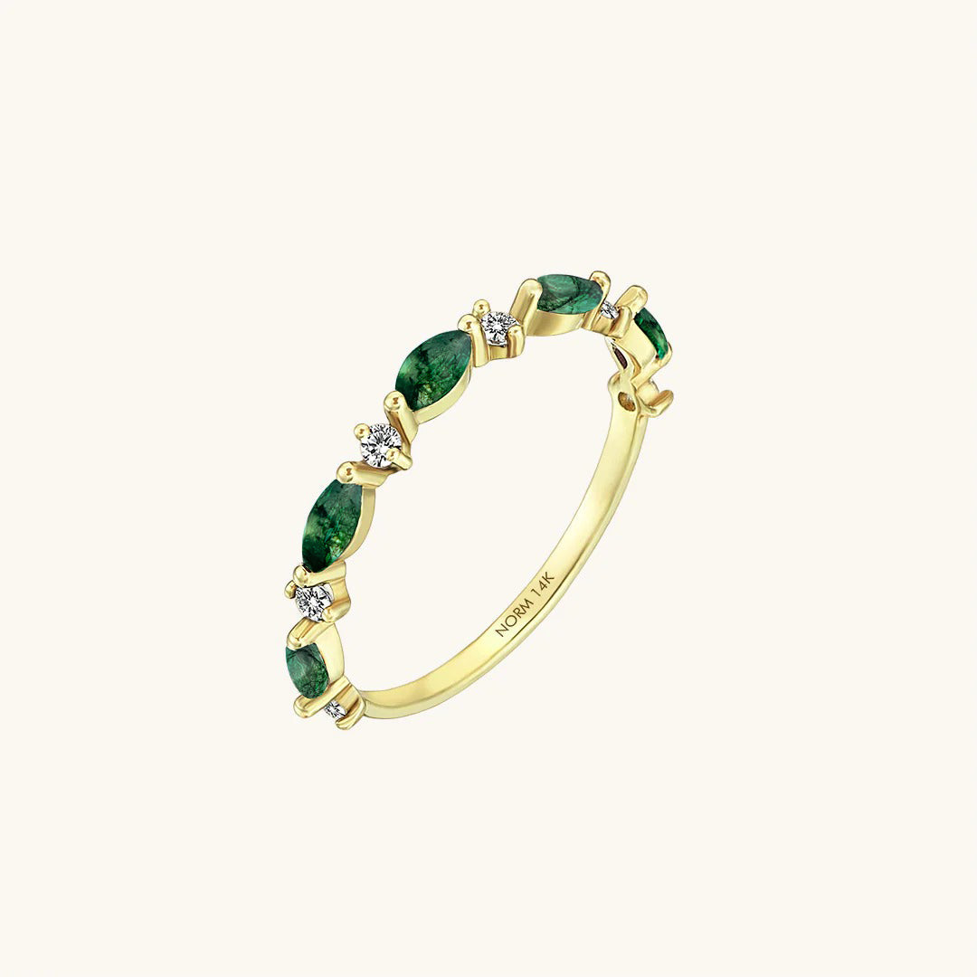 Moss Agate Marquise Band Ring in Gold