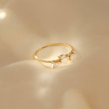 Leaf Ring in Gold