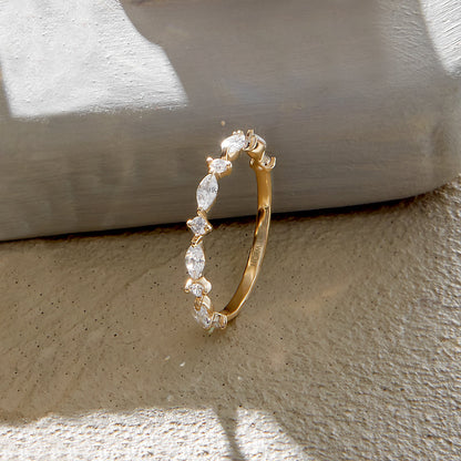 Marquise Band Ring in Gold