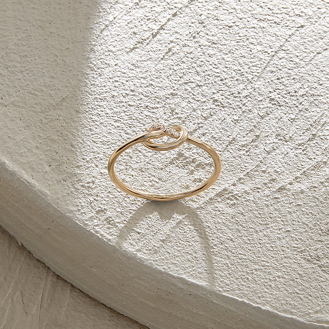 Premium Knot Ring in Gold
