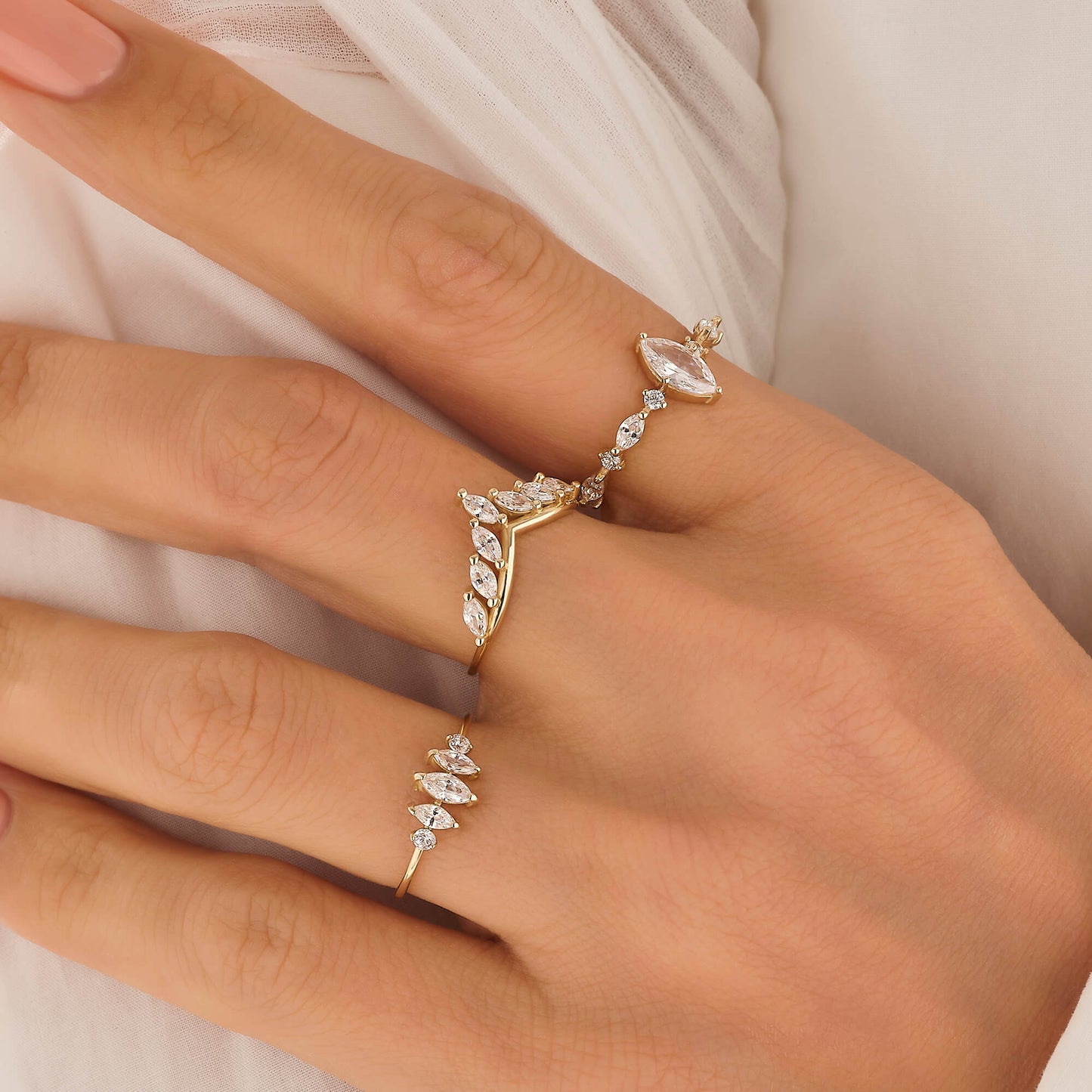 Marquise Curve Ring in Gold