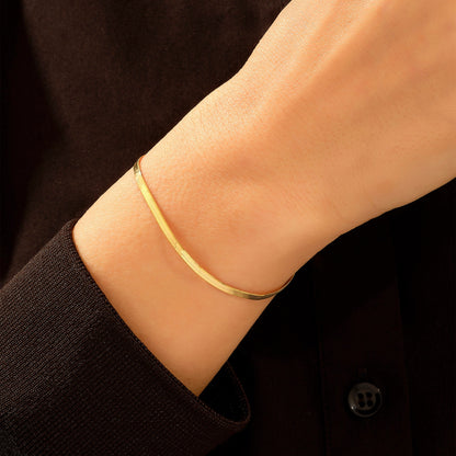 Herringbone Chain Bracelet in Gold