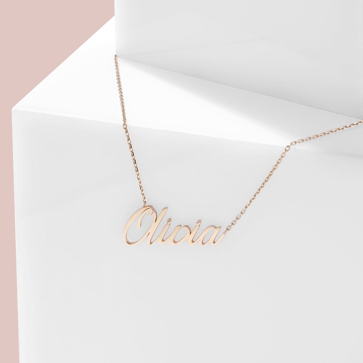 Name Necklace in Gold