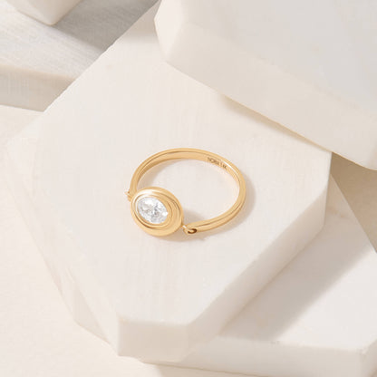 Nova Bezel Ring in Gold