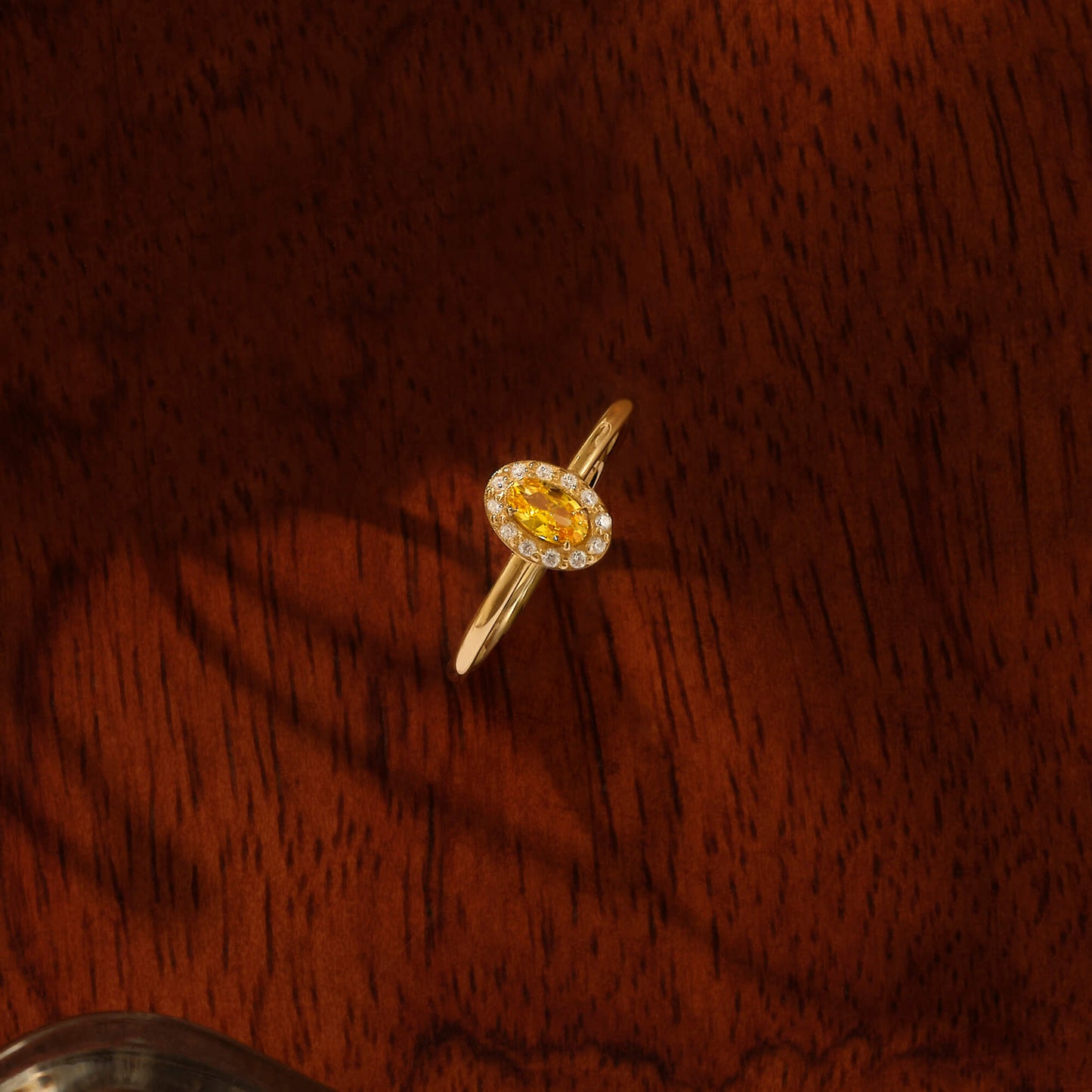 Oval Citrine Ring in Gold