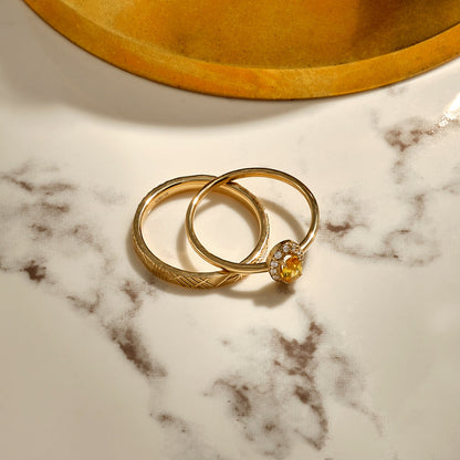 Oval Citrine Ring in Gold