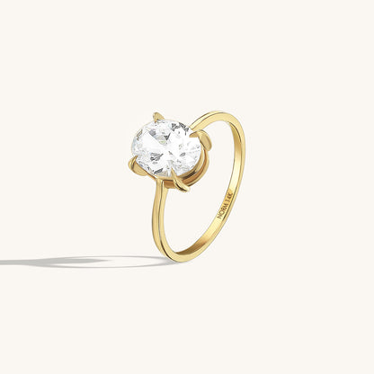Oval Engagement Ring in Gold