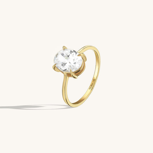 Oval Engagement Ring in Gold