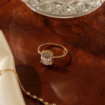 Oval Engagement Ring in Gold