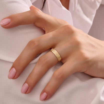 Palm Band Ring in Gold
