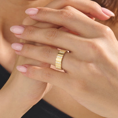 Pave Cigar Bar Band Ring in Gold