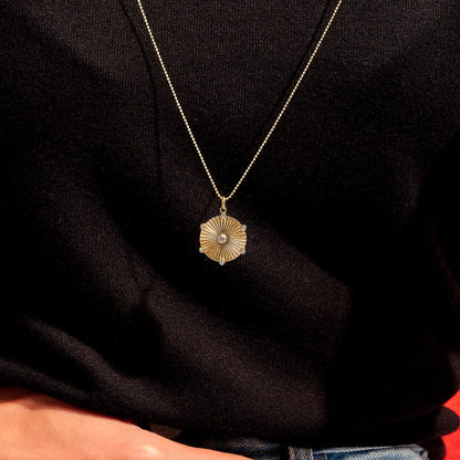 Pave Sun Necklace in Gold