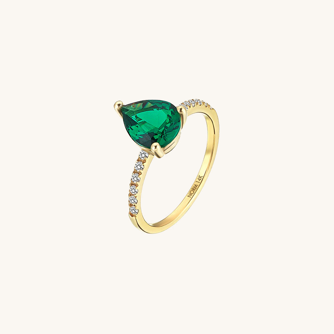 Pear Cut Emerald Ring in Gold
