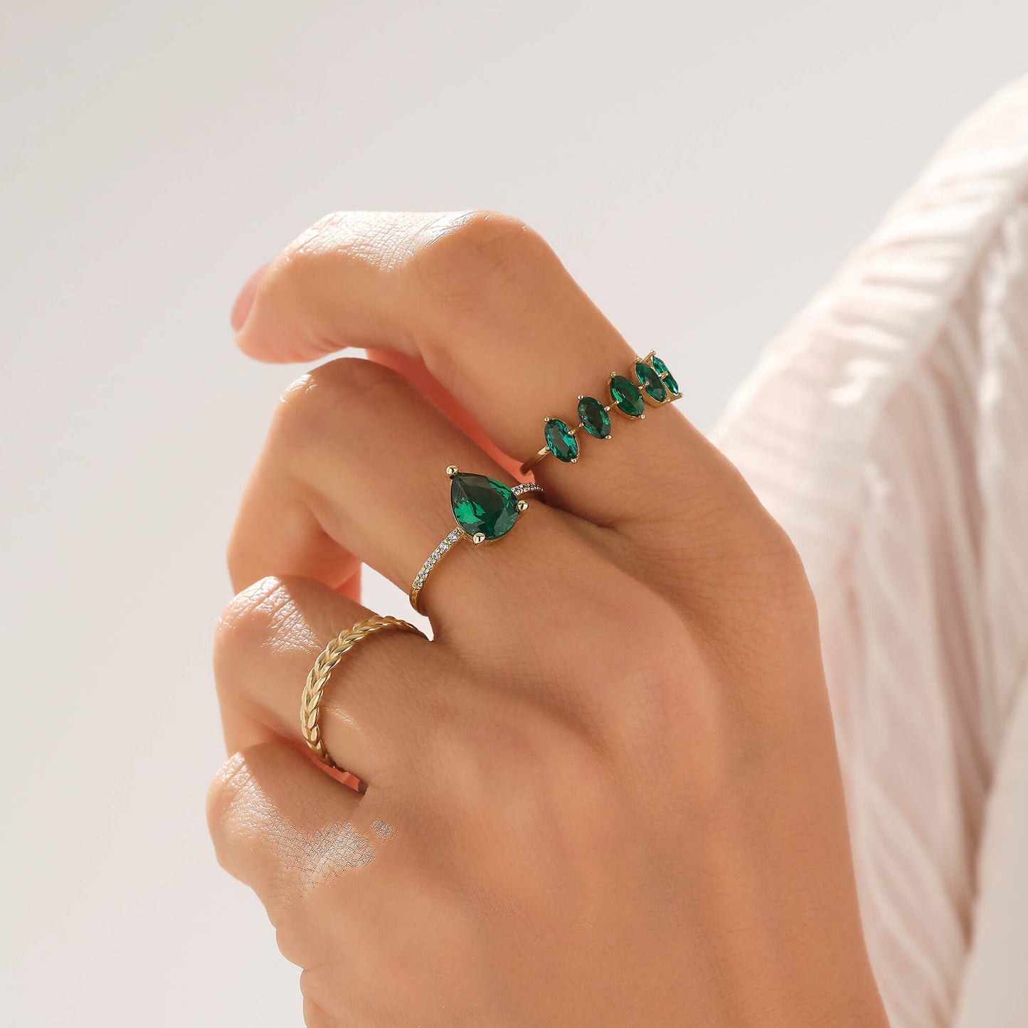 Pear Cut Emerald Ring in Gold