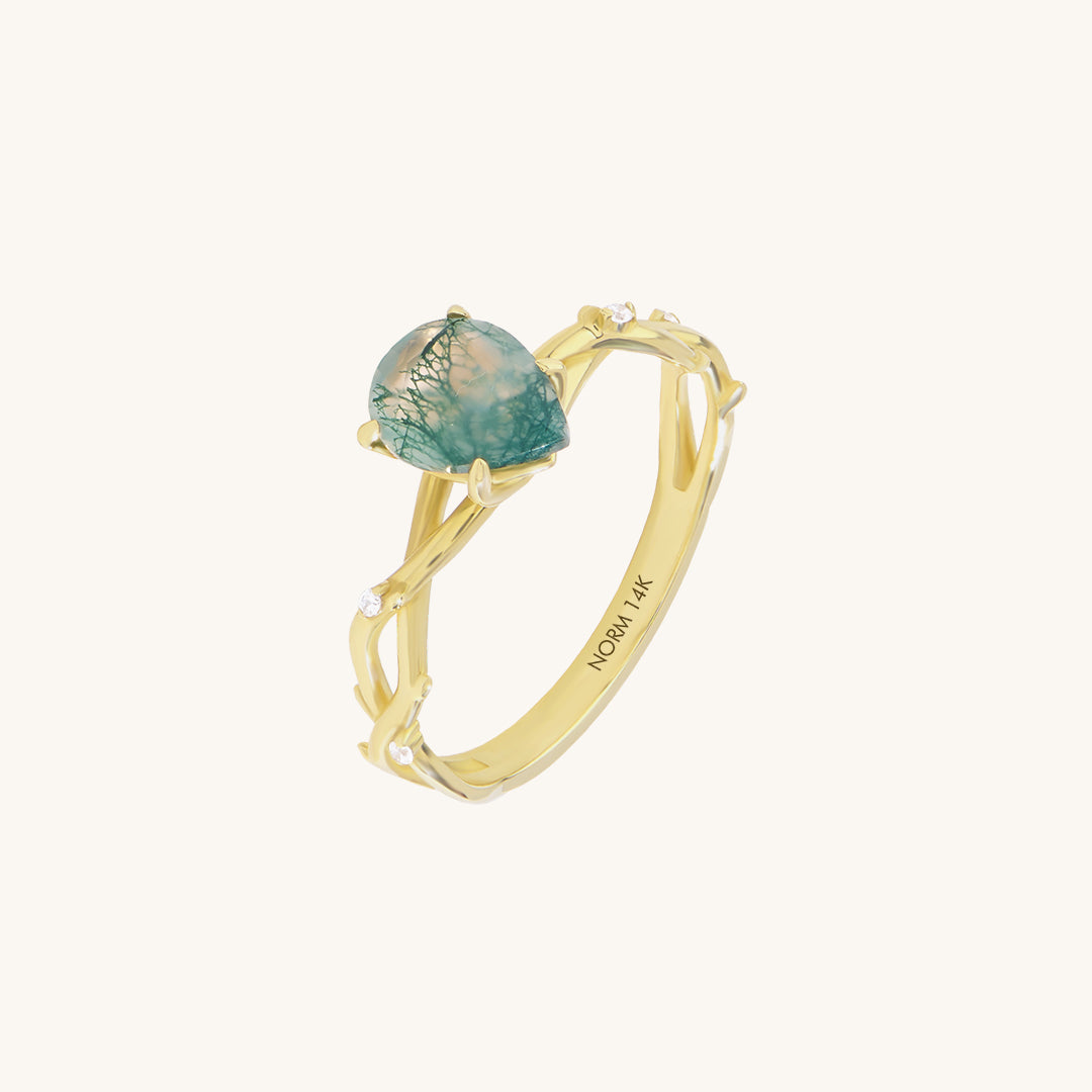 Pear Moss Agate Twig Ring in Gold