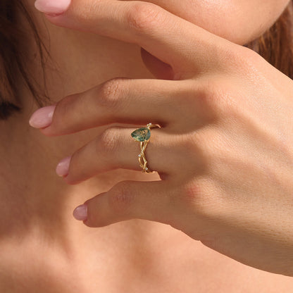 Pear Moss Agate Twig Ring in Gold