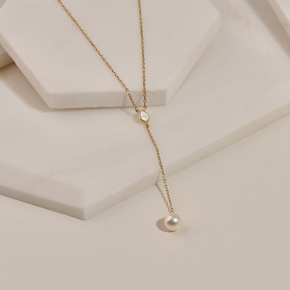 Pearl Drop Necklace in Gold