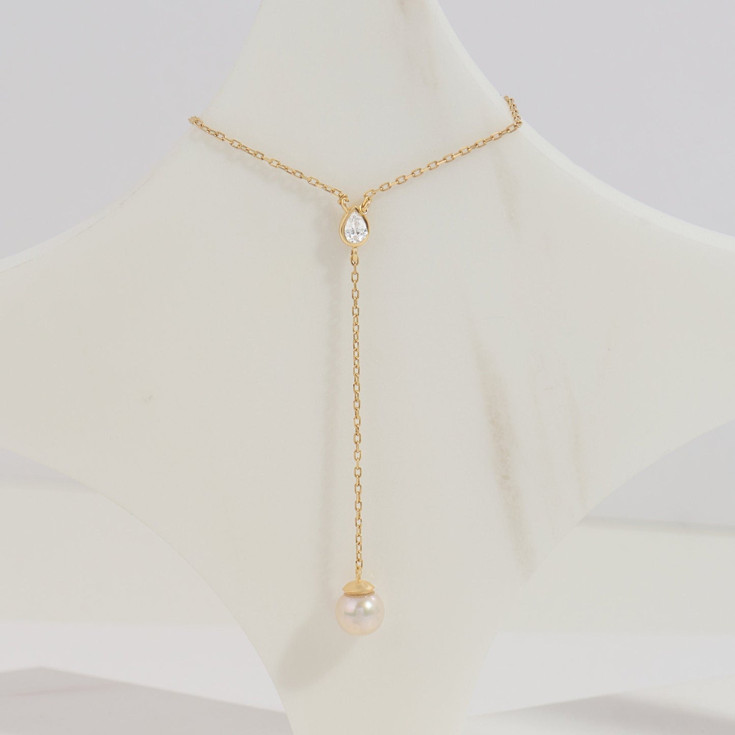 Pearl Drop Necklace in Gold
