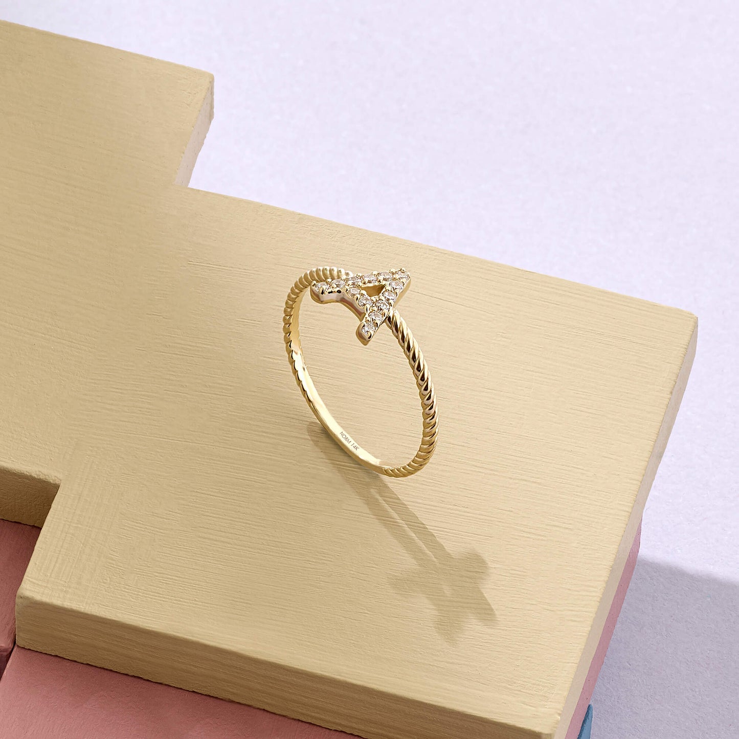 Personalized Letter Ring in Gold