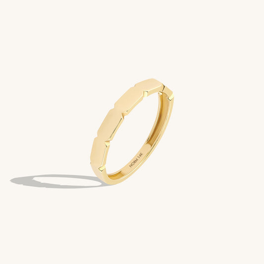 Premiere Band Ring in Gold