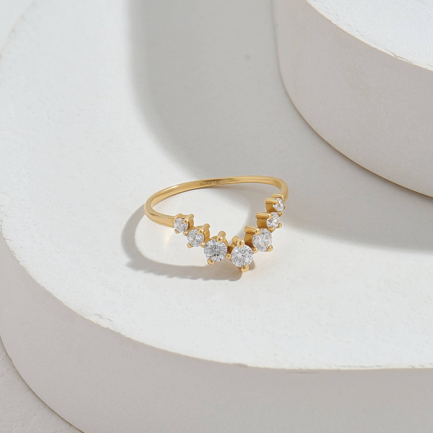 Premium Diamond Curved Ring in Gold