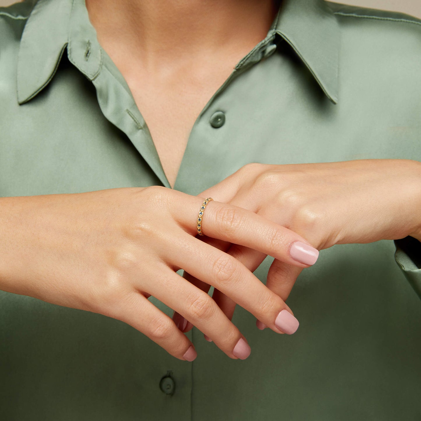 Premium Novella Ring in Gold