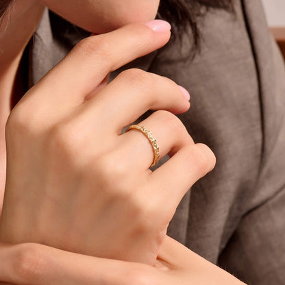 Prism Band Ring in Gold