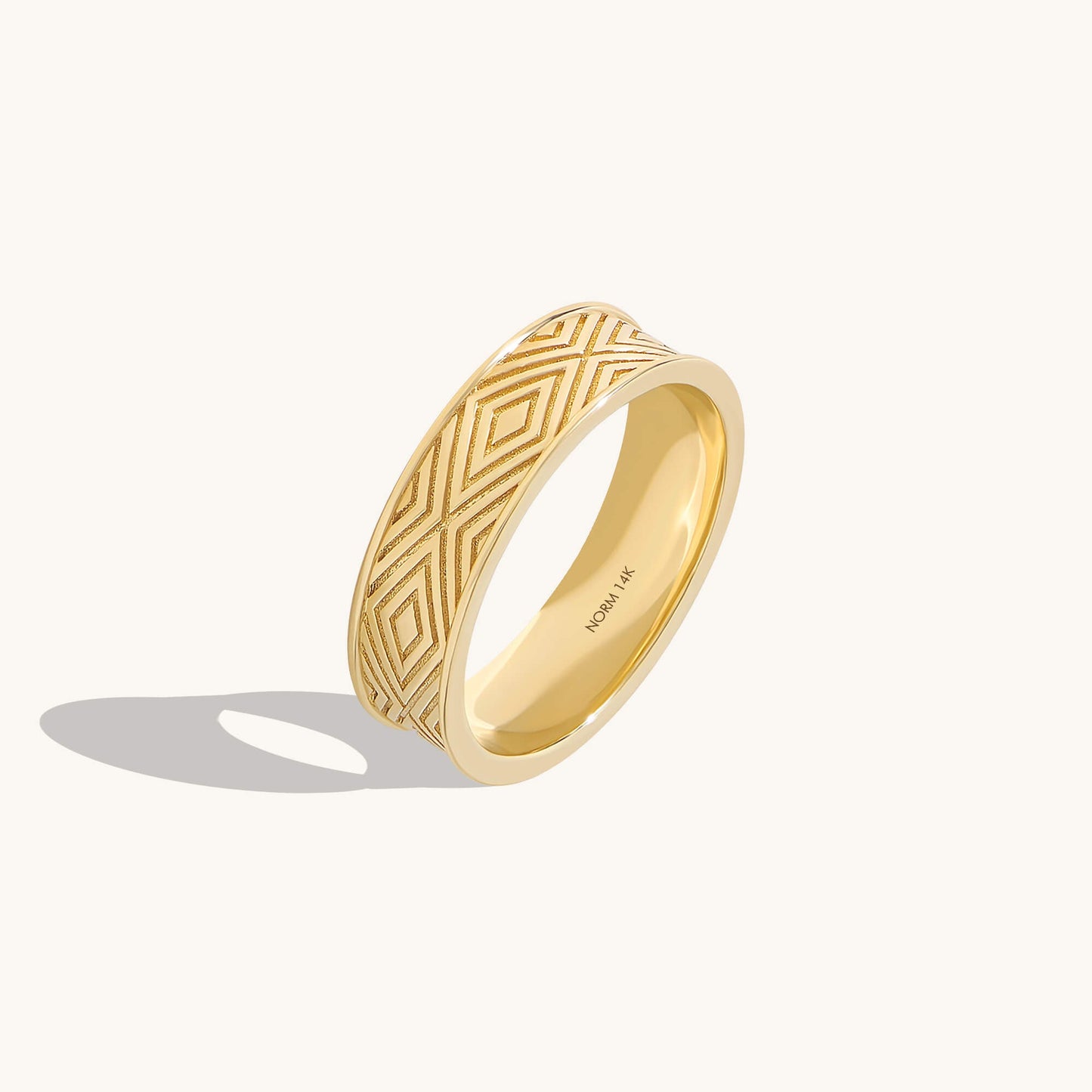 Rhombus Engraved Band Ring in Gold